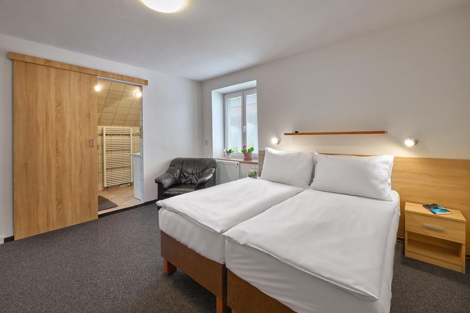 U Rybnika Smrcna Otel Nová Bystřice Dış mekan fotoğraf